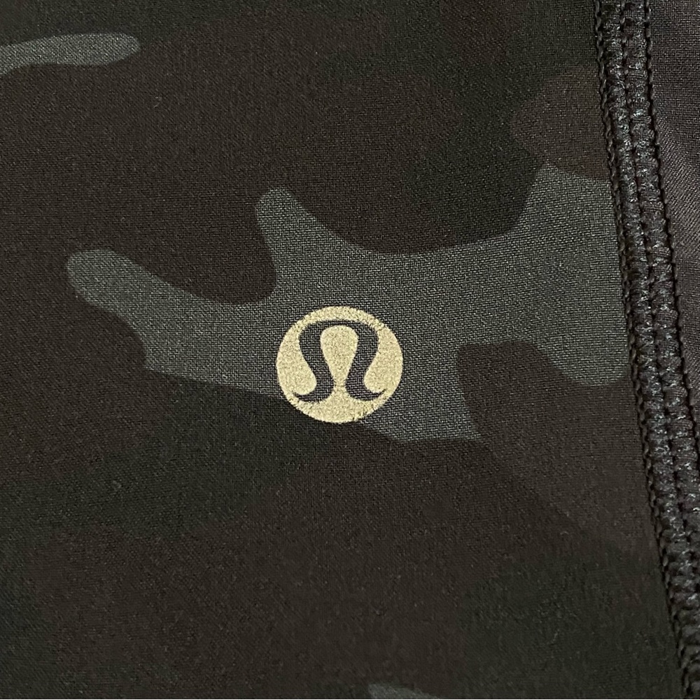Lululemon black gray camo print side stripe panel elastic drawstring shorts - Picture 6 of 7